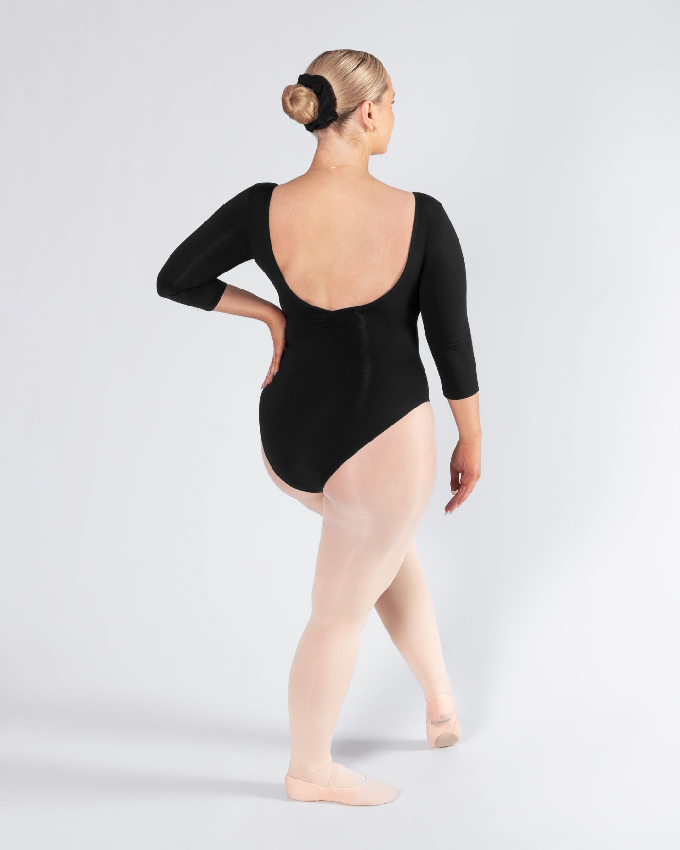 Mara Leotard