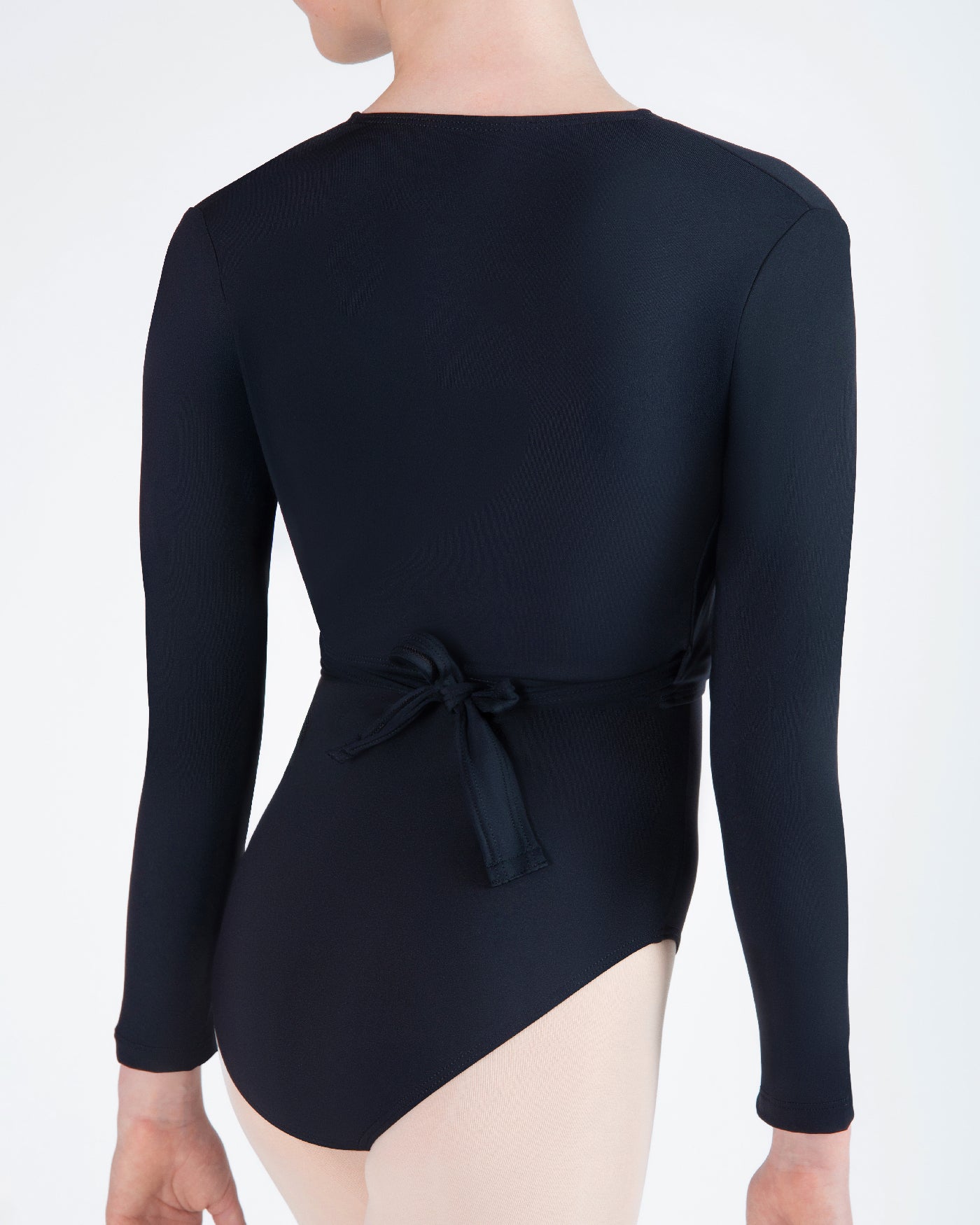 Maeve Debut Cross Over